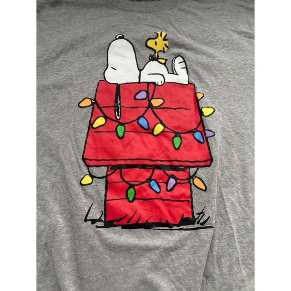 Peanuts Snoopy Christmas Lights Graphic T-Shirt Heather Gray Crew Neck Small - Picture 2 of 4